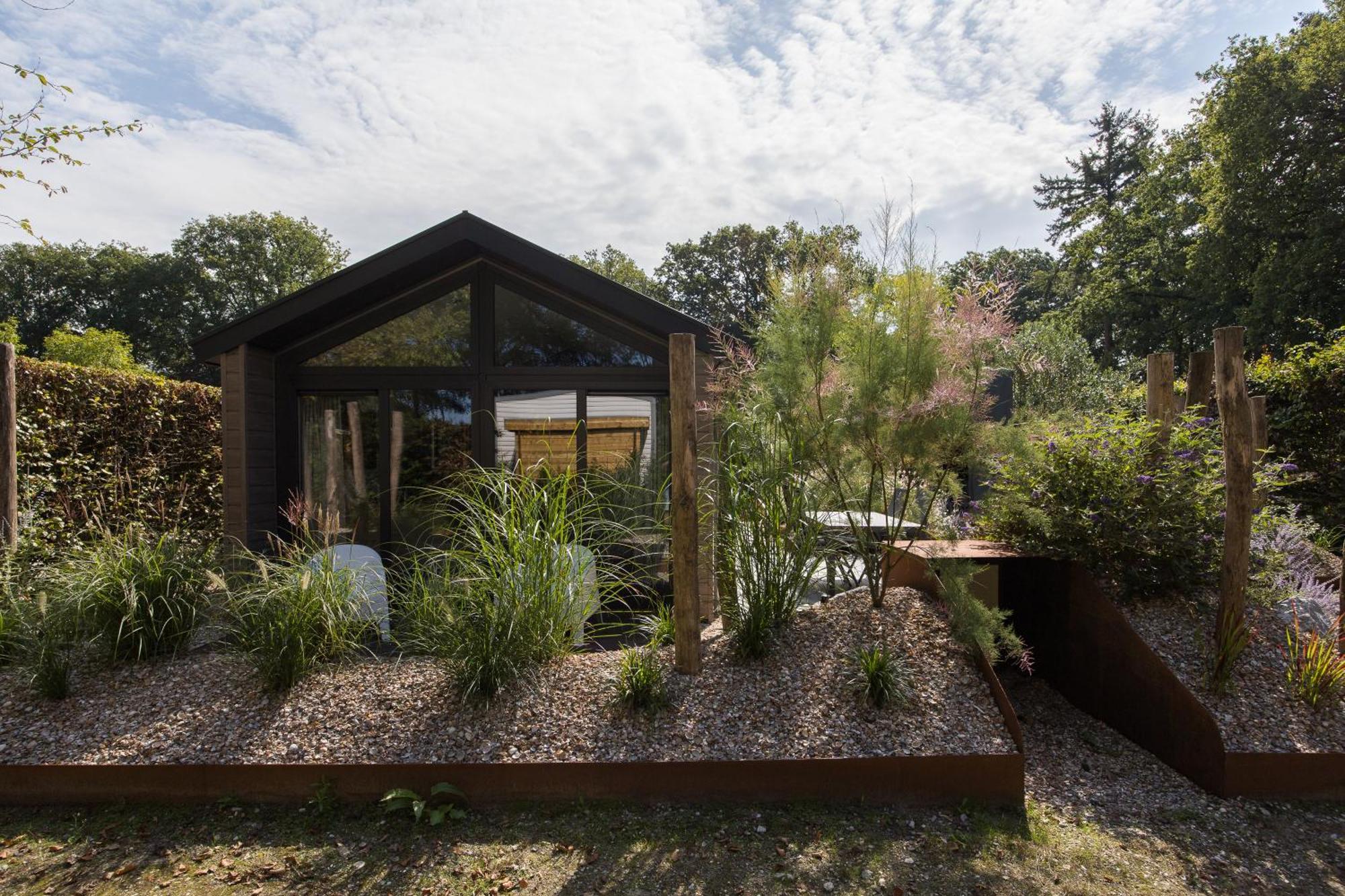 Modern Ingericht Chalet Op Groen Park Op De Veluwe Эпе Экстерьер фото